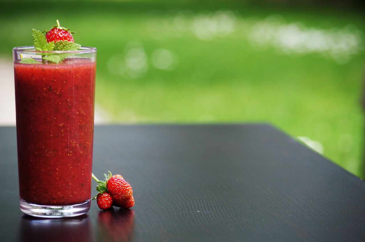 entdecken sie unseren power-smoothie: eine köstliche mischung aus frischem obst, gemüse und superfoods für mehr energie und wohlbefinden im alltag. perfekt für einen gesunden lebensstil!